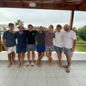 Meet your Posher, Tomas